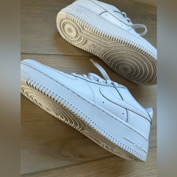 Nike Air Force One 6.5Y/Women’s 8/Men’s 6.5 Classic White - Picture 6 of 7